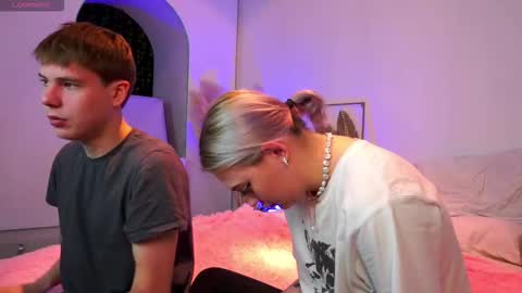 Mandy and Andy online show from October 2025 07:08:01 PM