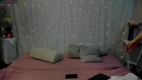 Mandy and Andy online show from November 2025 07:14:01 PM