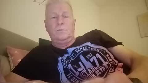 Snapshot of andyk1704 chatting on February 2025 12:14:02 PM andyk1704 online show from February 2025 12:14:02 PM