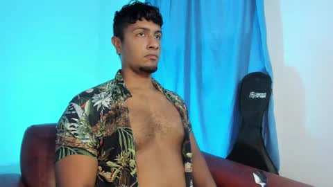 Snapshot of andylemonda chatting on January 2025 02:31:02 PM andylemonda online show from January 2025 02:31:02 PM