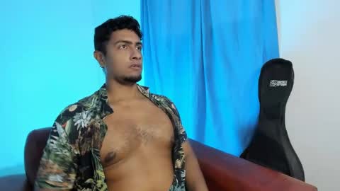 Snapshot of andylemonda chatting on February 2025 02:56:02 PM andylemonda online show from February 2025 02:56:02 PM