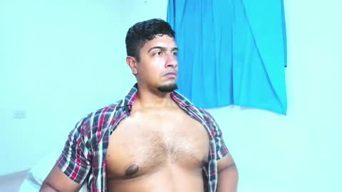 Snapshot of andylemonda chatting on October 2025 12:08:01 AM andylemonda online show from October 2025 12:08:01 AM