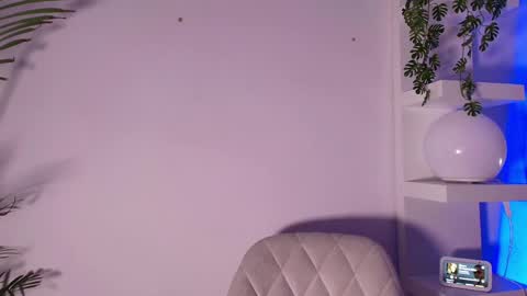 andypalmerr online show from April 2026 06:17:02 AM