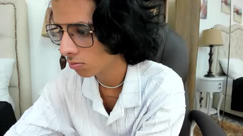 andyxibrat online show from February 2026 06:59:02 PM