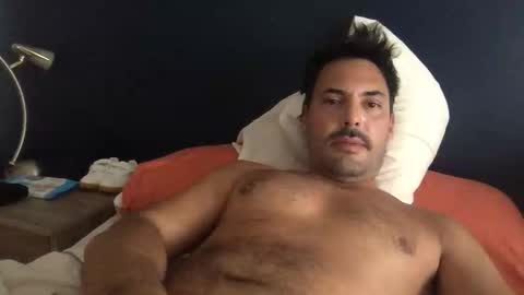 Snapshot of andyxxhot chatting on October 2025 08:19:01 PM andyxxhot online show from October 2025 08:19:01 PM