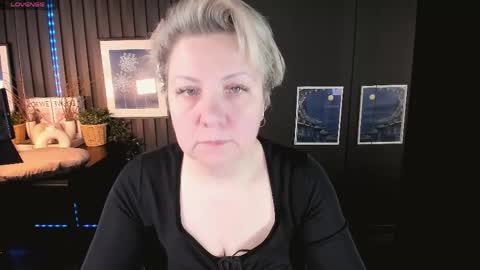 aneli_mira online show from April 2026 06:17:02 AM