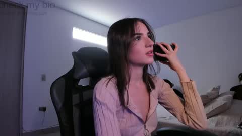      online show from February 2025 05:15:01 PM