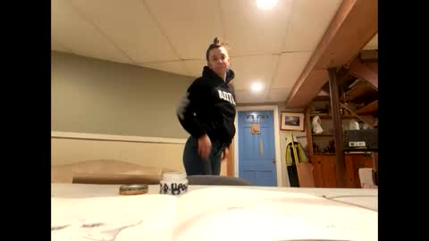 aneoakley online show from November 2025 04:48:01 AM