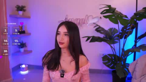 Snapshot of angeeel_ chatting on September 2025 03:30:01 AM Angel online show from September 2025 03:30:01 AM
