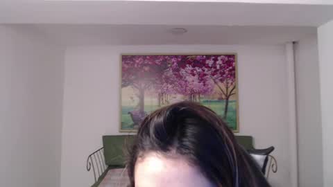 angeel queen  online show from April 2026 02:05:01 PM