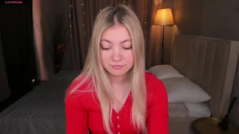 Snapshot of angel__grace chatting on June 2026 12:11:01 AM Grace online show from June 2026 12:11:01 AM