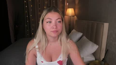 Snapshot of angel__grace chatting on July 2026 12:02:02 AM Grace online show from July 2026 12:02:02 AM