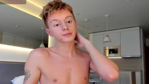 angel_andreww online show from January 2025 10:49:02 AM