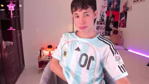 Angel   help me with 100 thumbs up online show from October 2025 09:34:02 PM