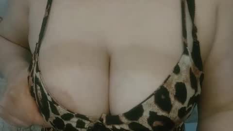 Snapshot of angel_coconut chatting on December 2025 05:12:02 AM Angel coco online show from December 2025 05:12:02 AM