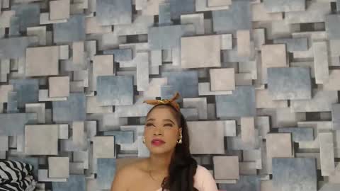 Snapshot of angel_dthroat chatting on December 2025 12:03:02 PM ANGHEL online show from December 2025 12:03:02 PM