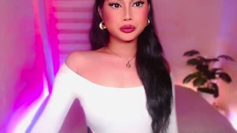 Snapshot of angel_eloaxx chatting on June 2026 03:48:01 PM Angel online show from June 2026 03:48:01 PM