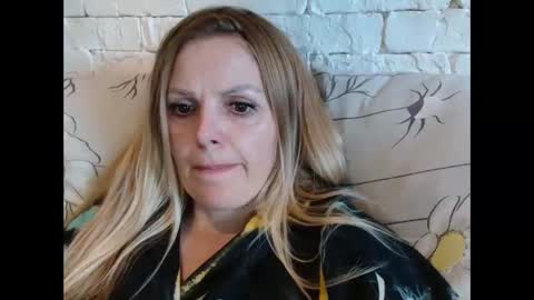 Snapshot of angel_girllovemy chatting on November 2025 11:22:01 AM ANGEL online show from November 2025 11:22:01 AM