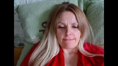 Snapshot of angel_girllovemy chatting on December 2025 10:08:02 AM ANGEL online show from December 2025 10:08:02 AM