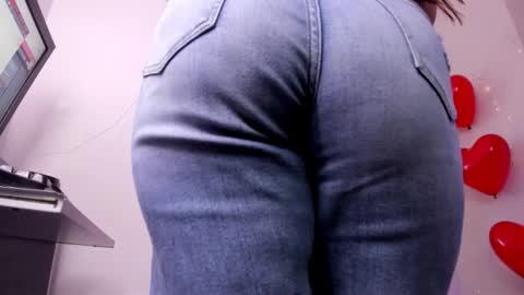 angel hardy online show from February 2026 12:03:01 PM