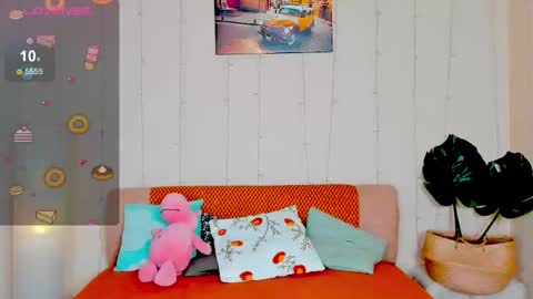 Snapshot of angel_julles chatting on November 2025 01:28:01 AM Angel Dust online show from November 2025 01:28:01 AM