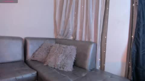 Angel online show from November 2025 04:55:01 AM