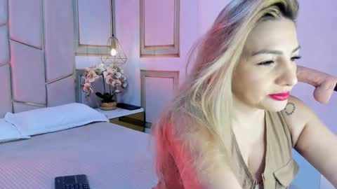 Angel  online show from January 2026 06:22:02 PM