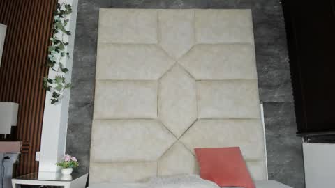  A N G E L  online show from December 2025 01:29:01 PM