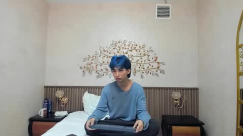 Angel  online show from November 2025 01:22:02 AM