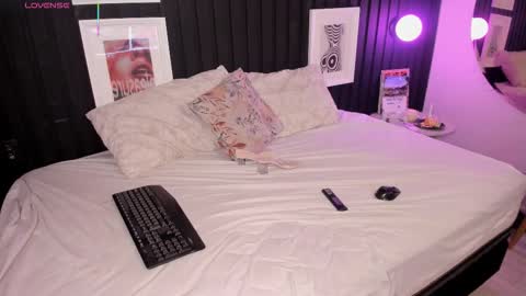 Snapshot of angel_zafiros chatting on March 2026 08:14:01 PM Seortia Angel online show from March 2026 08:14:01 PM