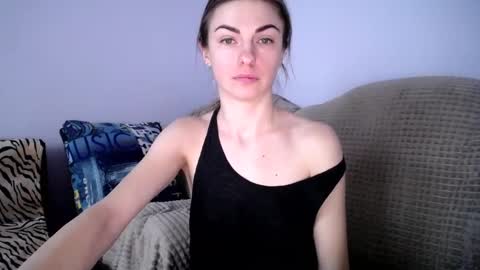 Zoe online show from March 2025 12:05:02 PM