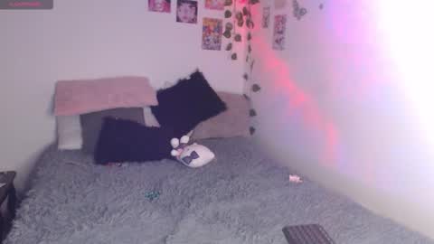 A N G E L A  E L L I S S   online show from September 2025 11:16:01 PM