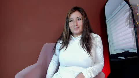 Snapshot of angela_fiory chatting on April 2026 05:29:01 PM Ange online show from April 2026 05:29:01 PM