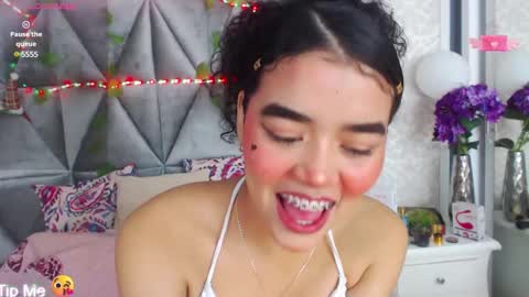 Angela online show from January 2025 12:40:01 PM