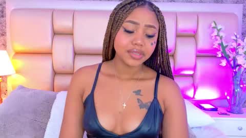 Angela Roberts online show from March 2026 07:27:01 PM