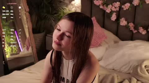 Mary online show from May 2026 01:05:02 PM
