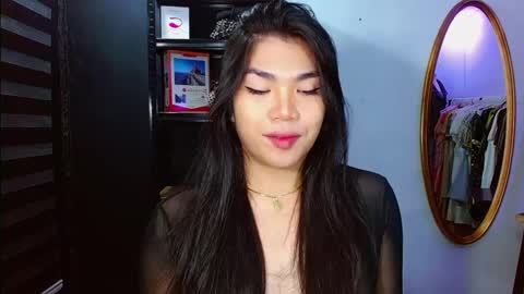 Snapshot of angeladrew73 chatting on January 2025 10:05:01 PM Angela online show from January 2025 10:05:01 PM