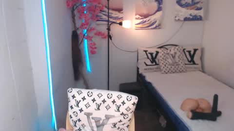 Snapshot of angelamorena chatting on March 2025 10:20:02 PM angelamorena online show from March 2025 10:20:02 PM