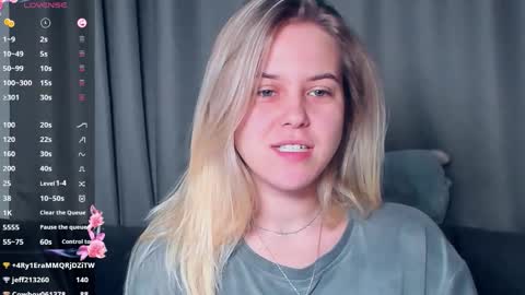 Darsi Anty online show from November 2025 01:21:02 PM