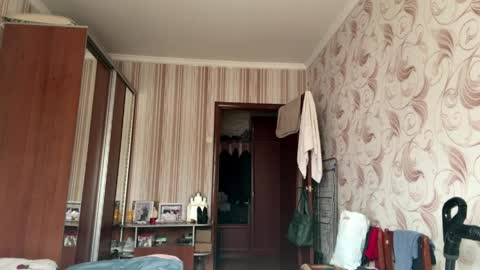 Angel online show from April 2026 06:19:01 AM