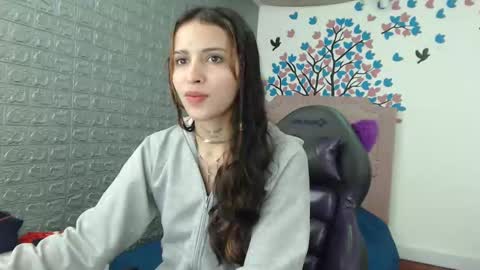 Snapshot of angelaturizo_ chatting on November 2025 06:57:02 AM angelaturizo_ online show from November 2025 06:57:02 AM