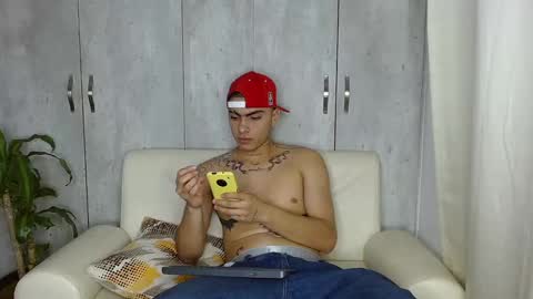 Snapshot of angelbacker22 chatting on January 2025 05:13:01 AM angelbacker22 online show from January 2025 05:13:01 AM