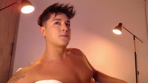 Snapshot of angelcossio chatting on October 2025 12:53:02 AM Angel online show from October 2025 12:53:02 AM