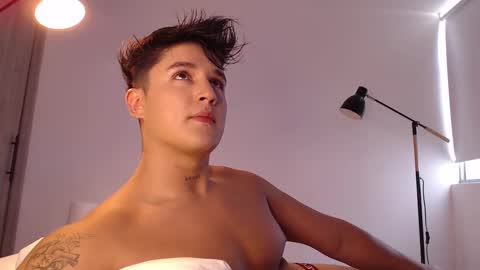 Snapshot of angelcossio chatting on October 2025 08:17:02 PM Angel online show from October 2025 08:17:02 PM