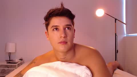 Snapshot of angelcossio chatting on November 2025 07:58:01 PM Angel online show from November 2025 07:58:01 PM