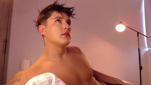 Snapshot of angelcossio chatting on November 2025 07:02:02 PM Angel online show from November 2025 07:02:02 PM