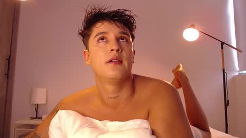 Snapshot of angelcossio chatting on November 2025 07:02:01 PM Angel online show from November 2025 07:02:01 PM