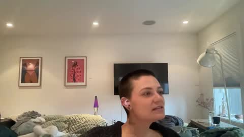 angeleleven11 online show from February 2025 11:41:02 PM