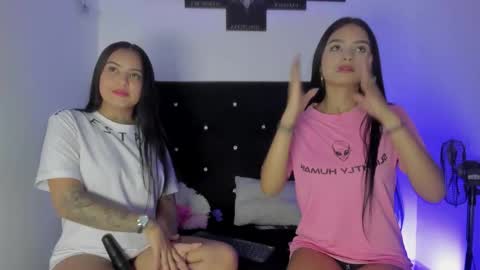 Snapshot of angeles_de_charly chatting on November 2025 04:05:01 PM angeles_de_charly online show from November 2025 04:05:01 PM