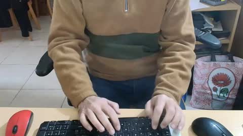 Snapshot of angelgarcia269 chatting on May 2026 12:22:02 PM angelgarcia269 online show from May 2026 12:22:02 PM